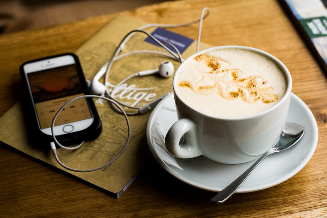 MM001: 3 Best Podcasts for Entrepreneurs and Marketers